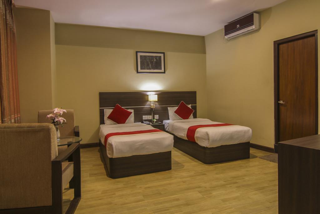Hotel Regal Airport Catmandu Exterior foto
