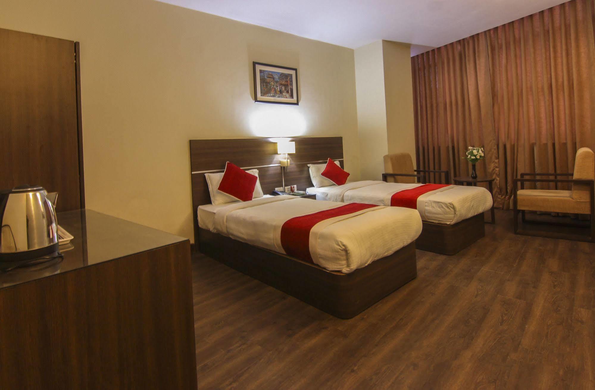 Hotel Regal Airport Catmandu Exterior foto