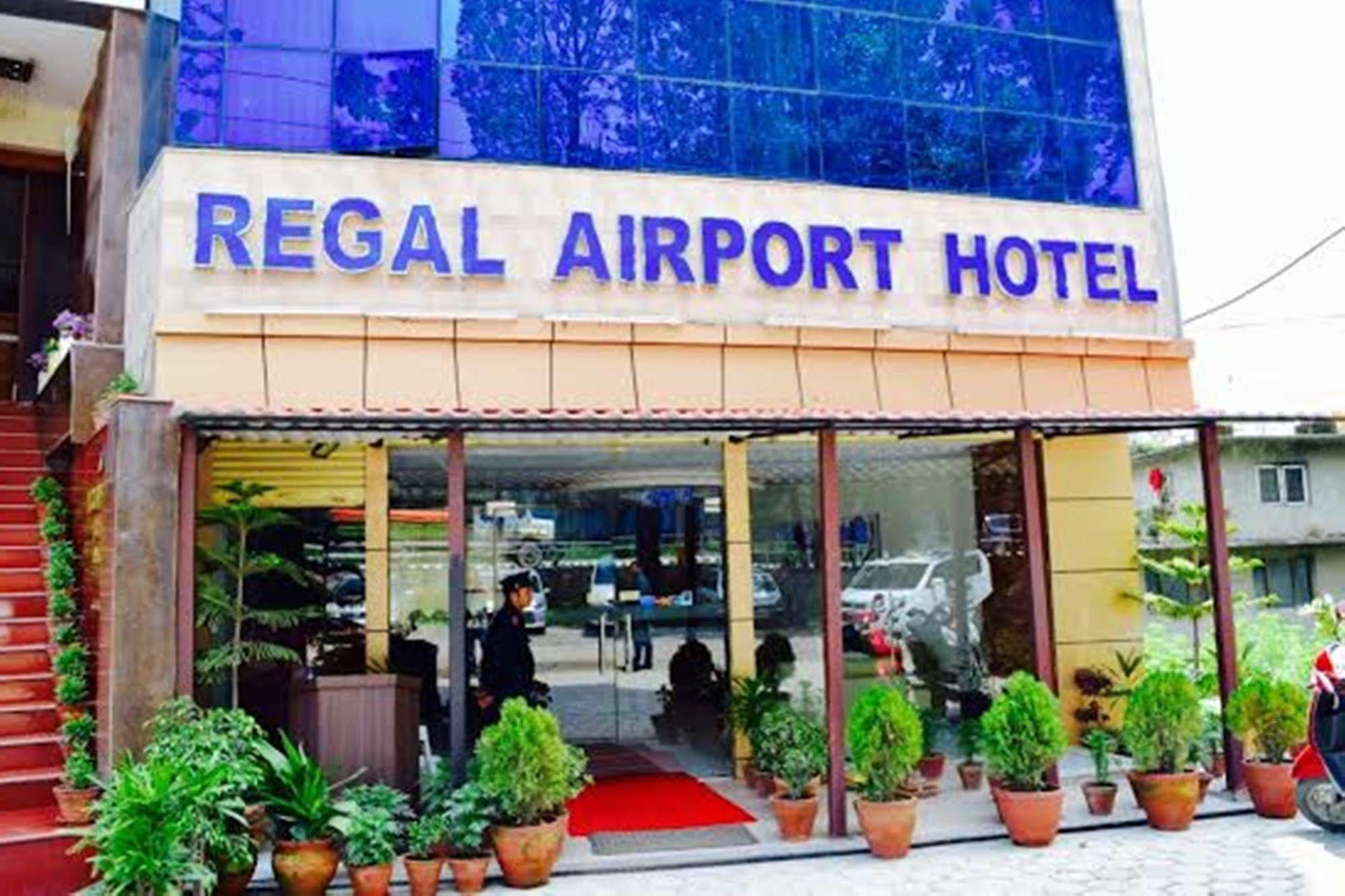 Hotel Regal Airport Catmandu Exterior foto